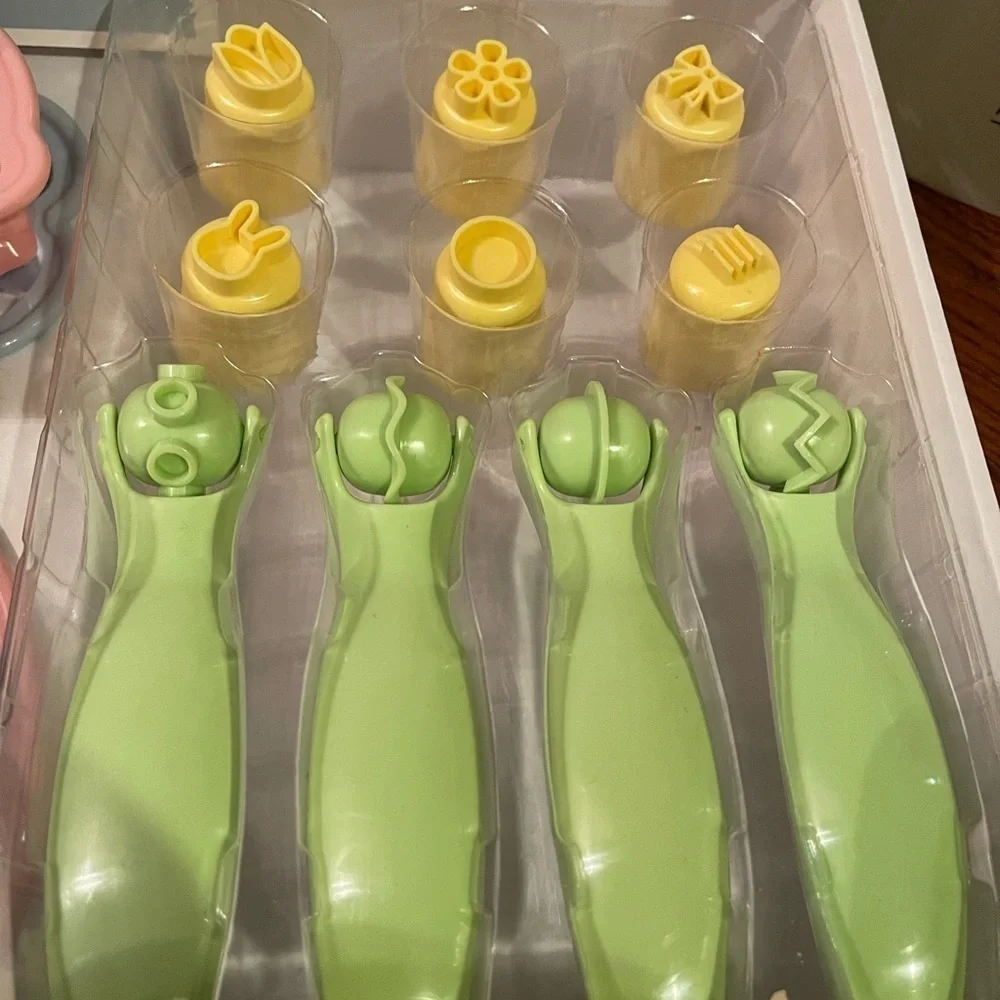 Williams-Sonoma Cookie Cutters Stamp & Style Easter Spring 14 Piece - New